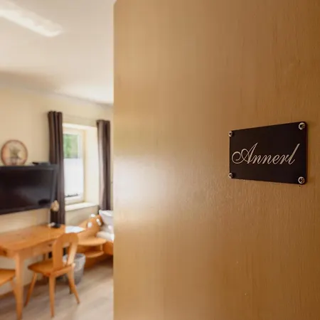 招待所 Zum Spitzbuam 阿滕齐尔切