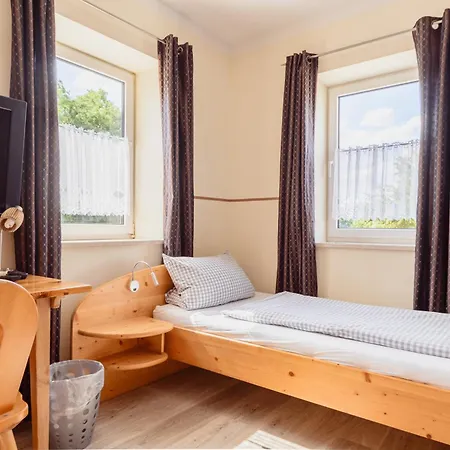 Zum Spitzbuam 3* Attenkirchen
